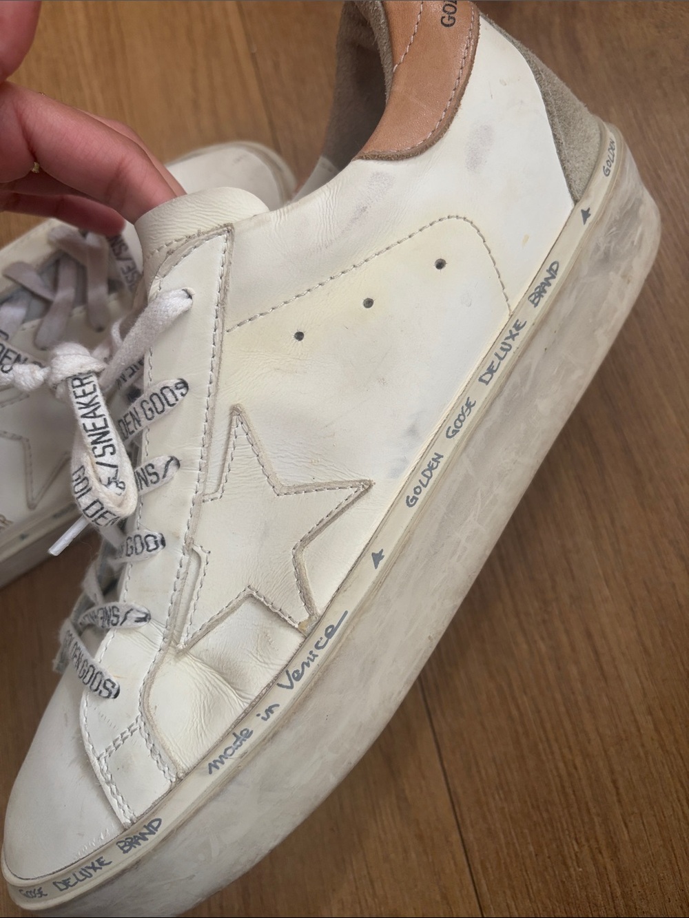 Golden Goose White Leather Sneakers with Peach Heel Panel - Picture 4 of 5